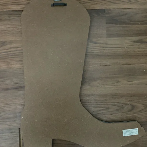 Rustic Boot Wall Decor - Picture 2 of 2